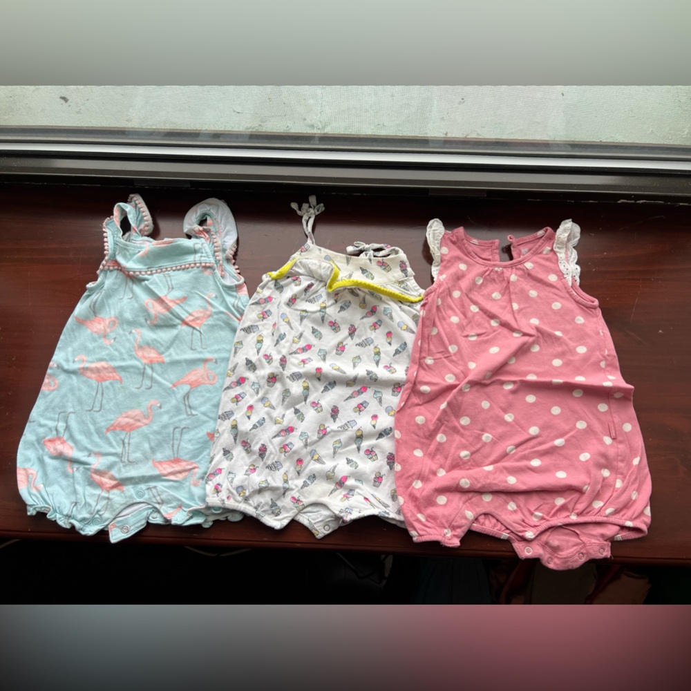 Lot Bundle of 3 Girl Summer Onesies 12-18 months